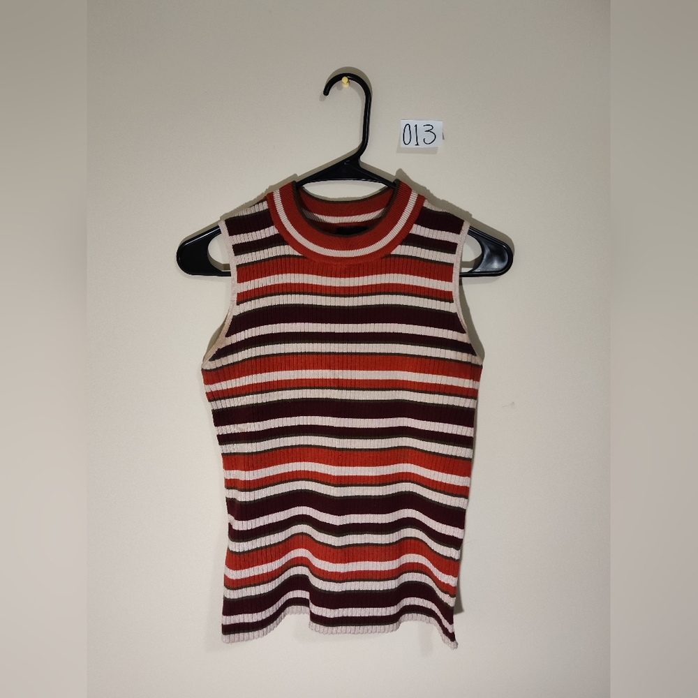 Striped sleeveless Rue21 crop top